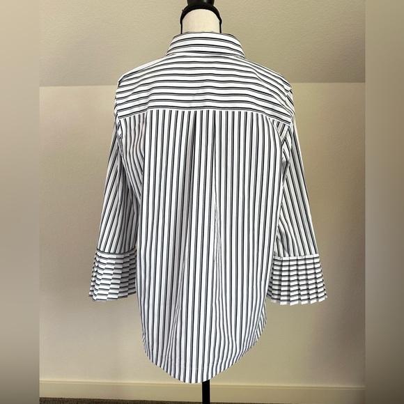 chico’s Blue White striped 1/4 button up shirt ruffle sleeves Size 2 US 12/L - Picture 3 of 9
